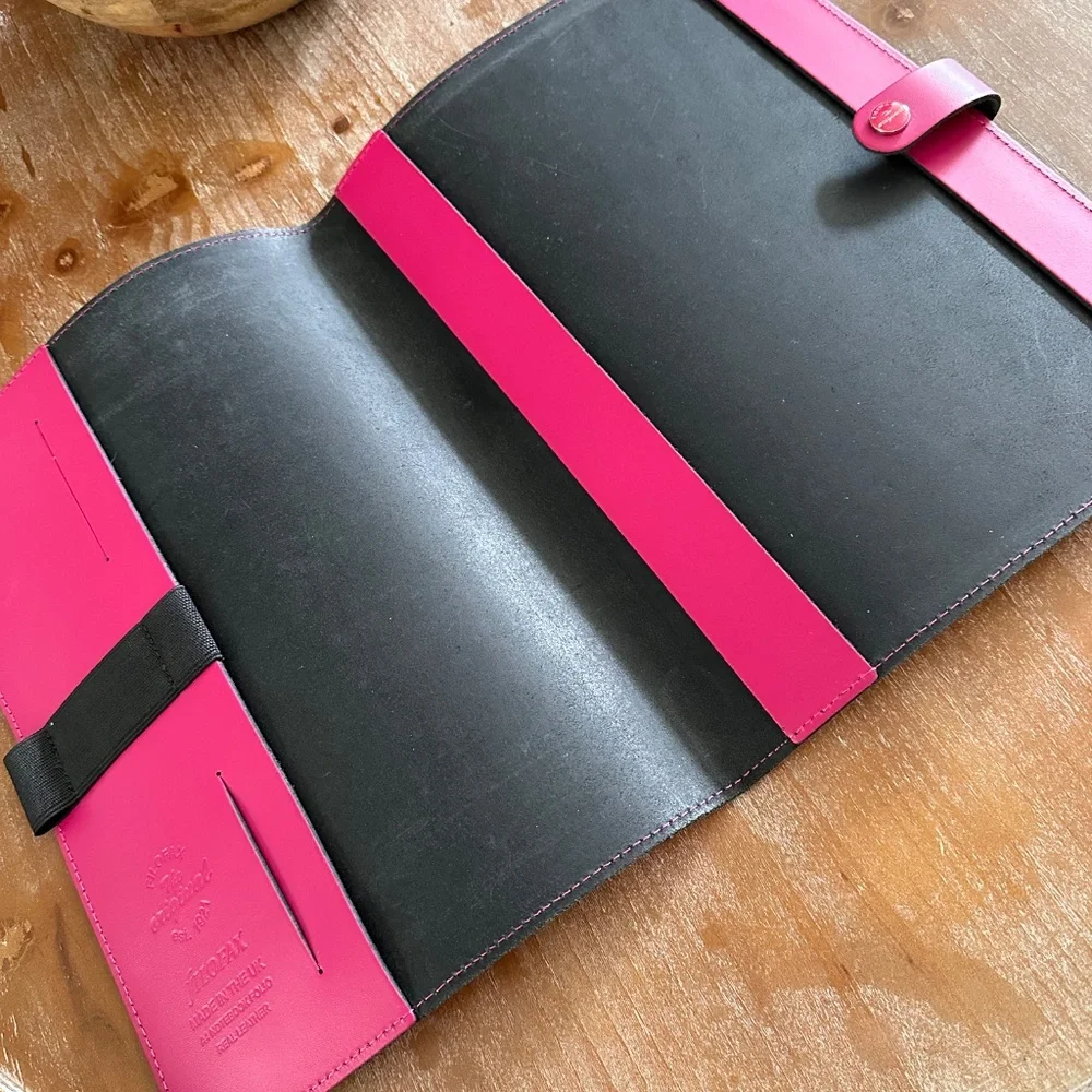 SALE - FILOFAX A4 Leather Folio -Raspberry